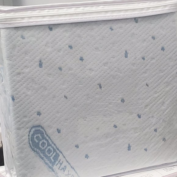 Coolmax Temperature regulating Waterproof Mattress - Picture 2 of 2